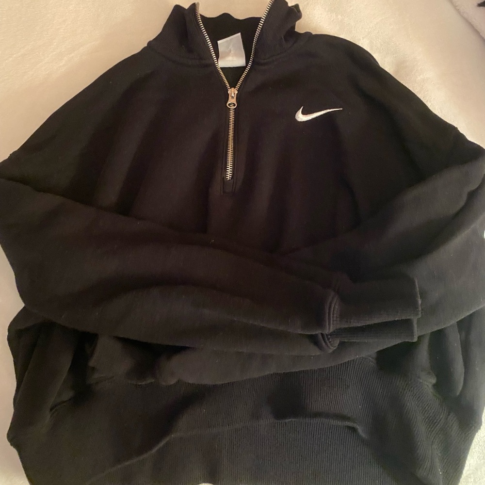 Women’s Nike crew neck